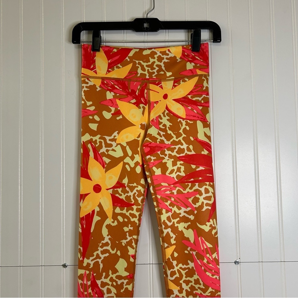 Nike Dri-Fit Floral Patterned Leggings Size Medium - Picture 5 of 10